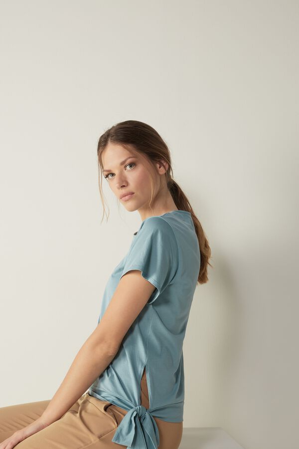 Short-Sleeved Ultrafresh Supima® Cotton Top with Bow