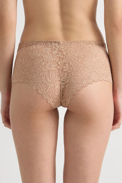 Panty aus Spitze