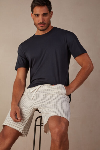Kurze gestreifte Hose aus Sweatstoff
