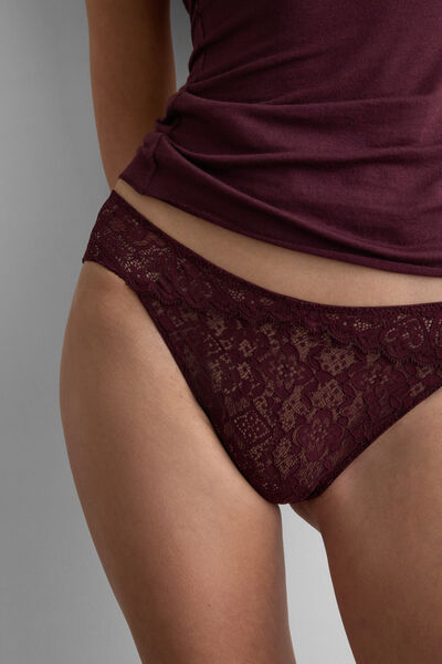 Side view of Intimissimi Krajkové Kalhotky s Nízkým Pasem Žena Červená/bordó Velikost 2