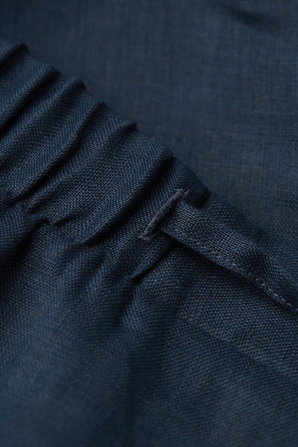 The Pure Linen Plain-Weave Linen Shorts