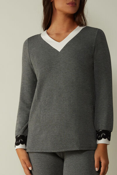 Pretty Iconic V-neck Top in Plush Modal with Wool
