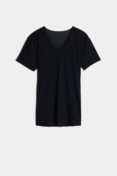 Offenkantiges Shirt aus Mikro-Netzstoff