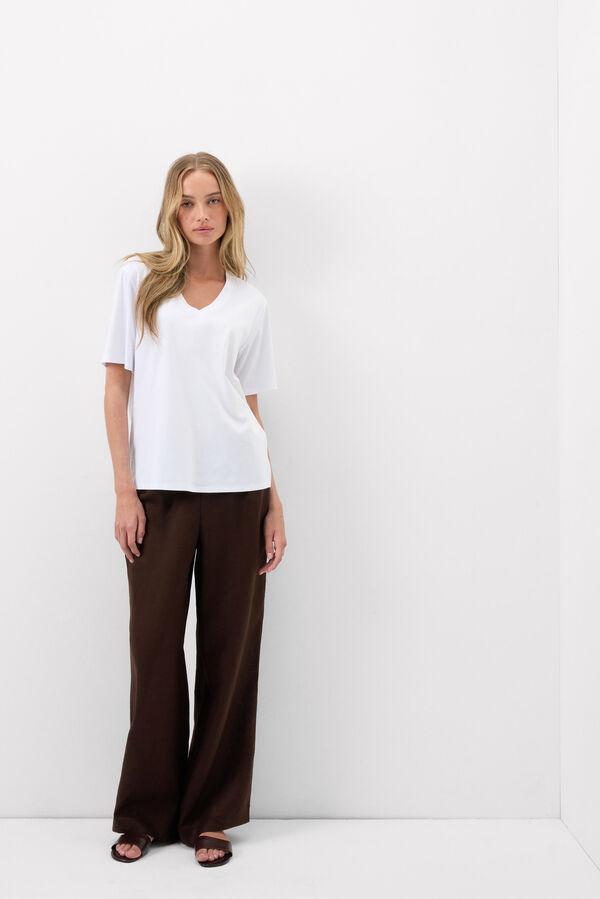 Short-Sleeved V-Neck Top in Elevated Cotton