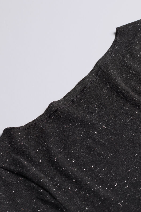 Light Modal with Lamé Cashmere Round-Neck Top