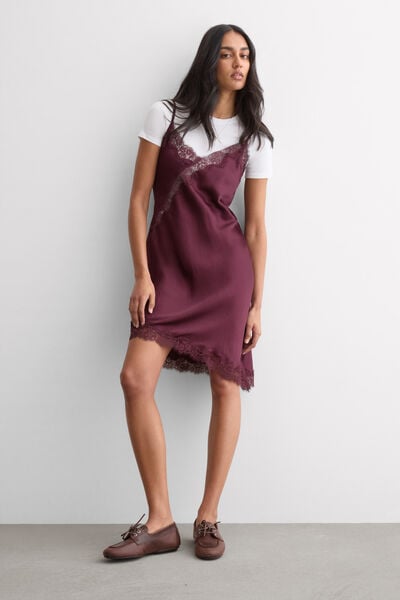 Sottoveste Asimmetrica in Raso di Viscosa con Pizzo