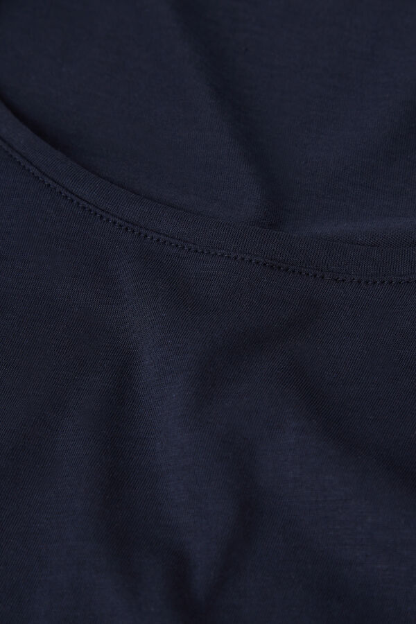 Short-Sleeved Ultrafresh Cotton Top with Scoop Neck