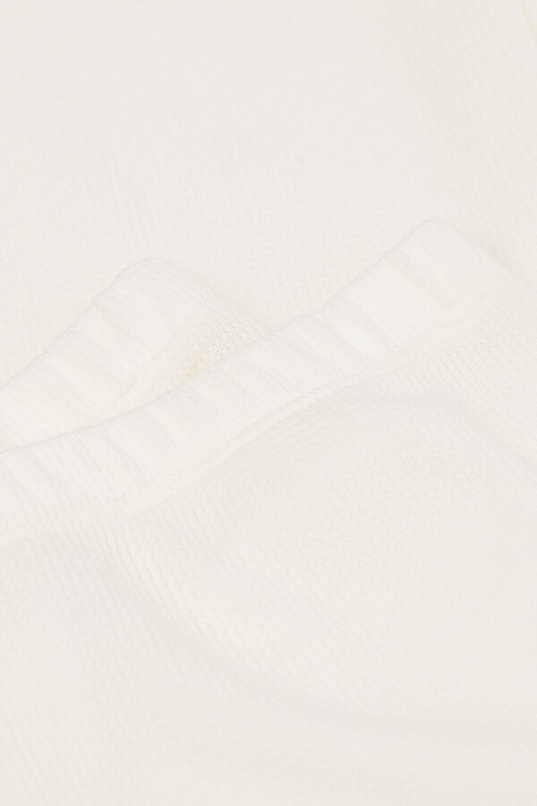 Egyenes Sz&aacute;r&uacute; Hossz&uacute; Nadr&aacute;g Glisten in the Light