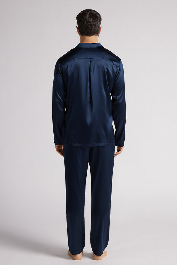 Langer Pyjama aus Seide
