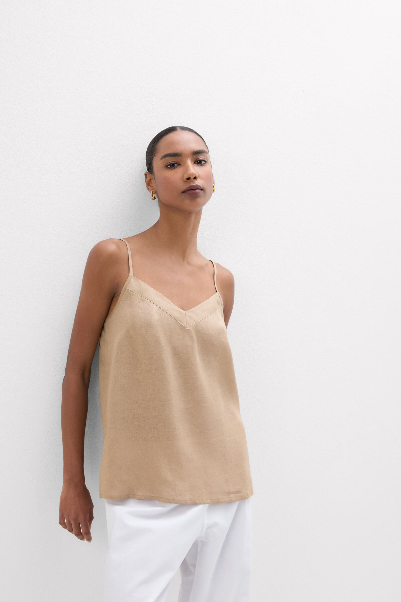The Pure Linen Top
