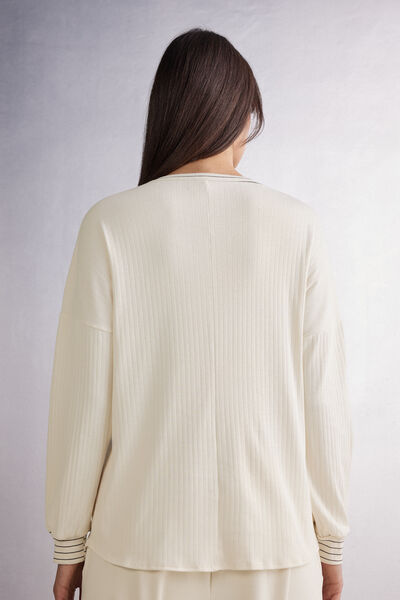Creamy Stripes Long-Sleeved Top
