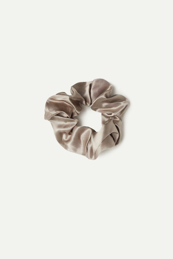 Hedvábná Gumička do Vlasů Model Scrunchie