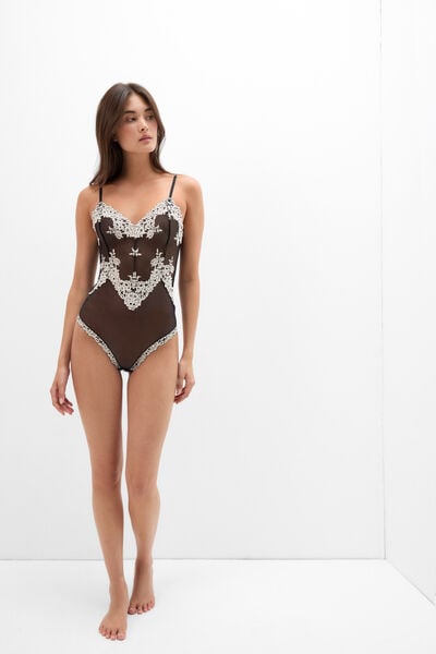 Body de tul y encaje de la colecci&oacute;n Pretty Flowers