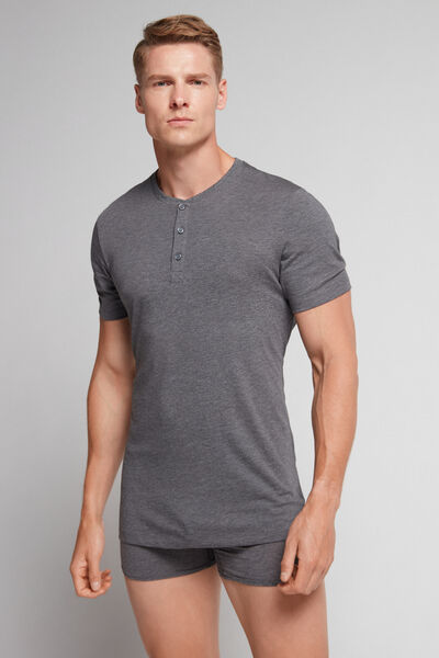 T-Shirt mit Serafino-Ausschnitt aus Superior-Baumwolle