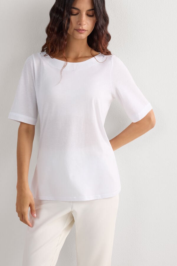 Short-Sleeved Boat-Neck Ultrafresh Cotton Top