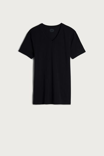 T-Shirt aus elastischer Supima® Baumwolle mit V-Ausschnitt