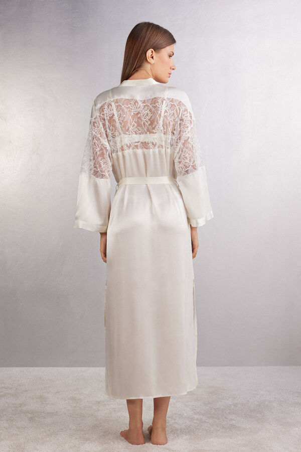 Womenโs Robes: Lace, Silk Kimono & Fleece Styles | Intimissimi