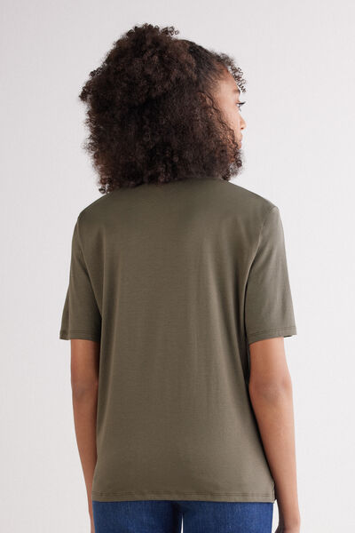Kurzarmshirt aus Elevated Cotton