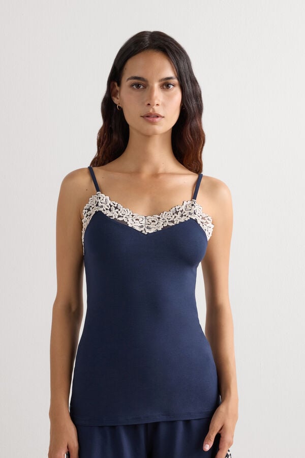 Pretty Flowers Modal Top