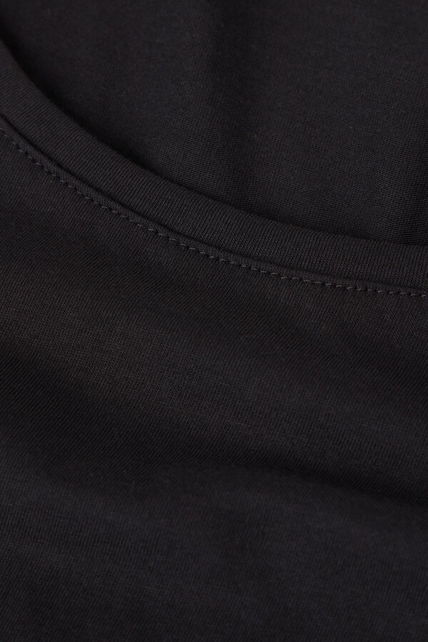 Short-Sleeved Ultrafresh Cotton Top with Scoop Neck