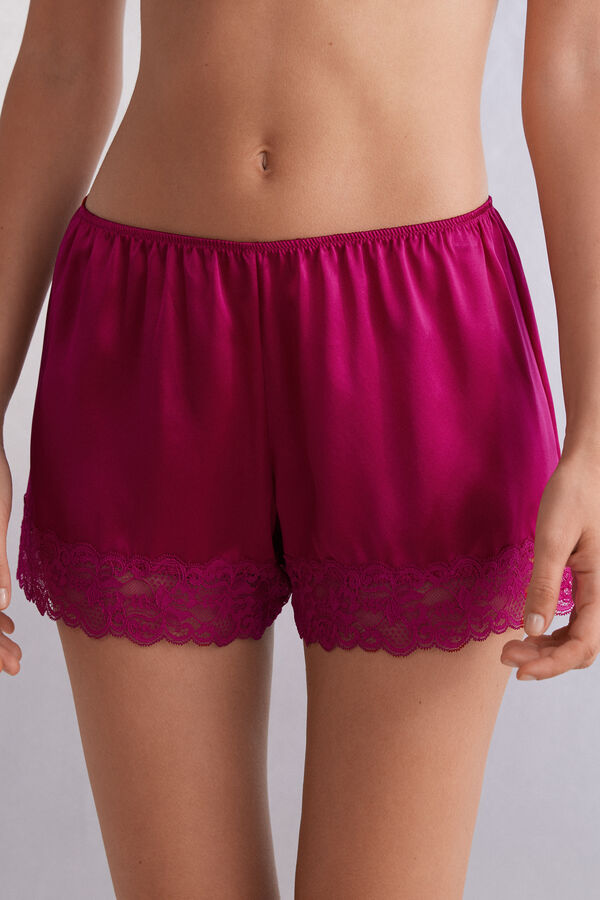 Short en soie et dentelle