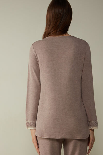 Classic Beauty Long-Sleeved Boat-Neck Top
