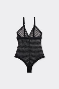 Body MORE AMORE