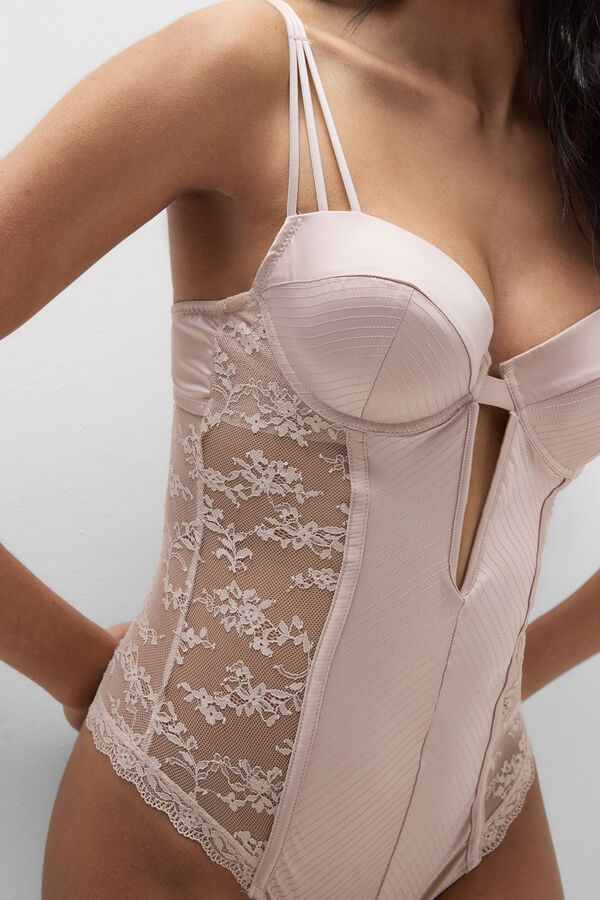 Body The Art of Lingerie