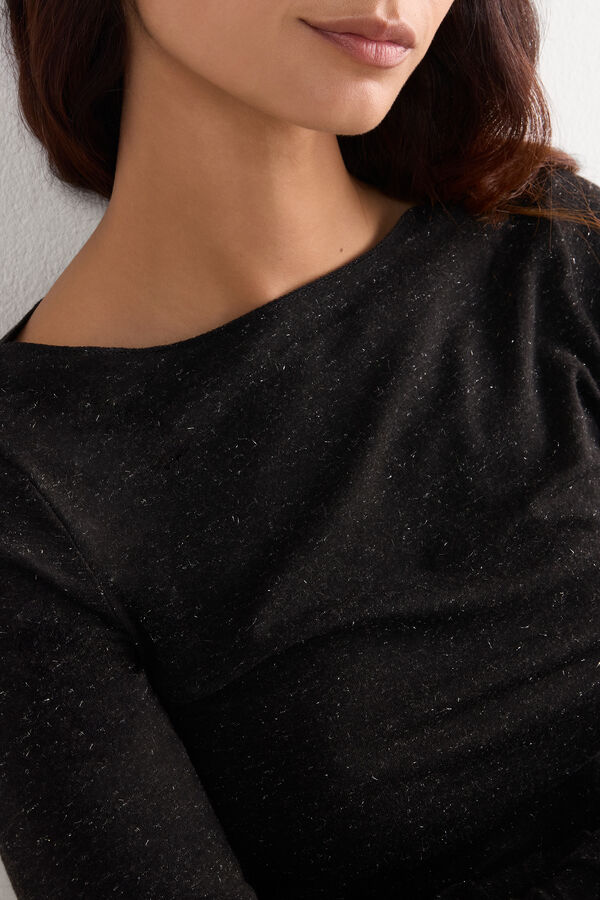 Light Modal with Lamé Cashmere Round-Neck Top