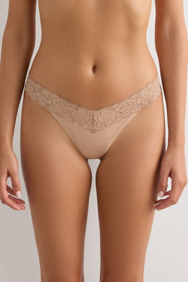 ‘80s-Style Lace and Microfibre Brazilian Briefs