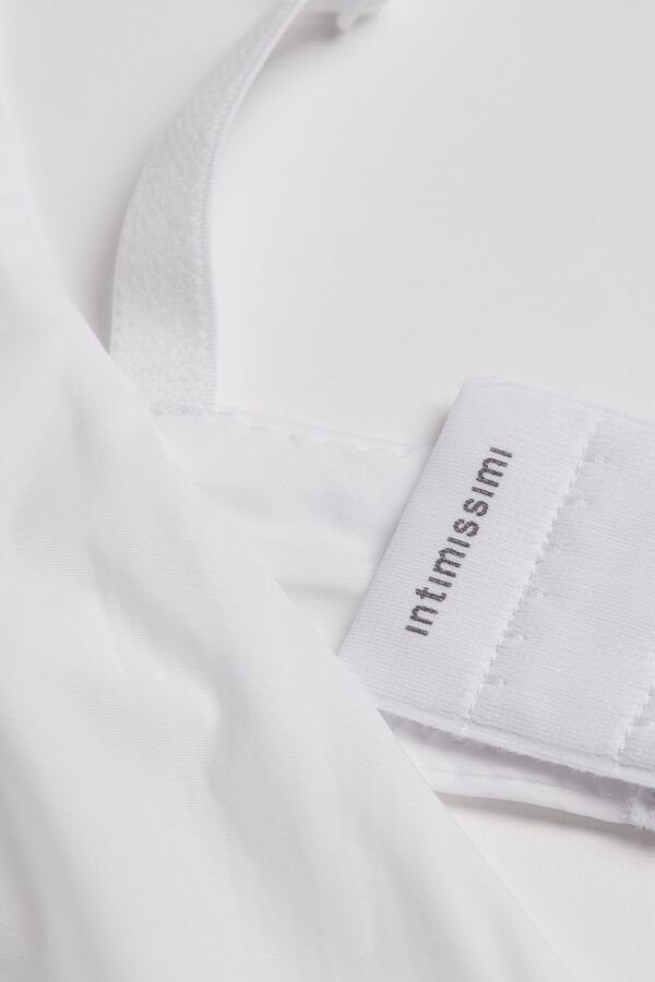 Irina Shayk Stuns in Black & White for Intimissimi's Perfect Bra Book –  Fashion Gone Rogue
