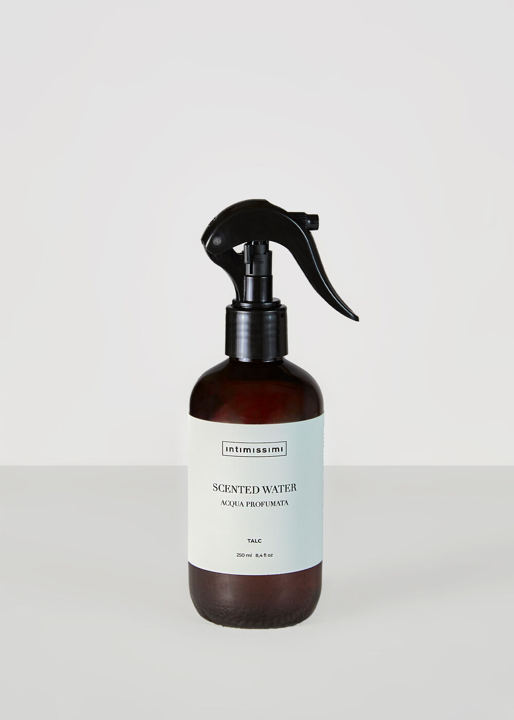 Tutto il mondo Intimissimi a tua disposizione 24 ore su 24. Acquista