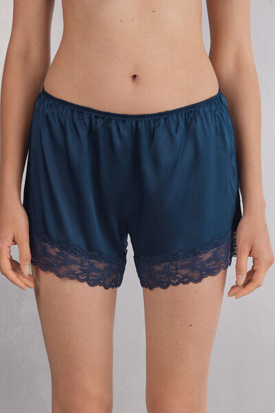Seidenshorts mit Spitze