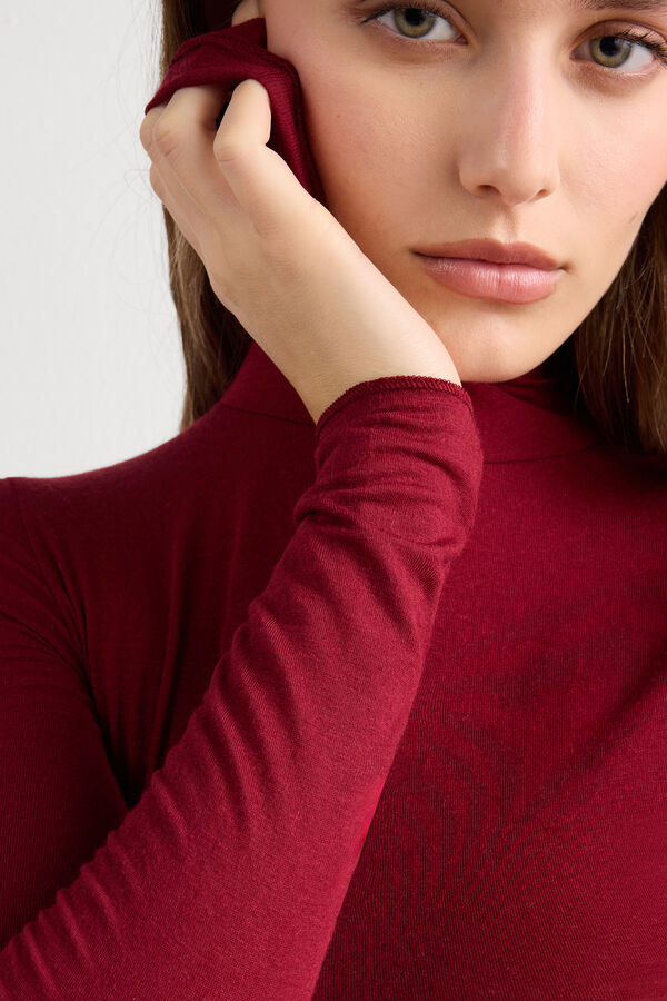 Modal Cashmere Ultralight High-Neck Top