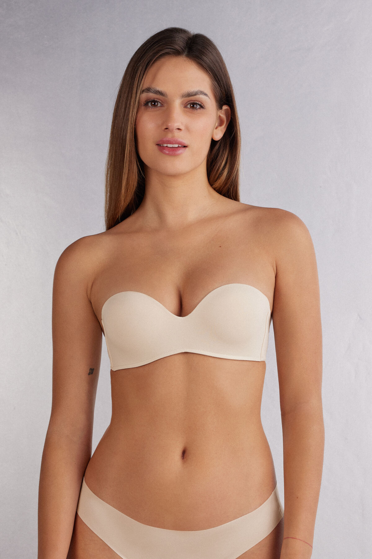 Интимиссими бандо. Бюстгальтер intimissimi gioia fascia. Интимиссими бандо. Бандо бюстгальтер интимиссими. Интимиссими бандо.