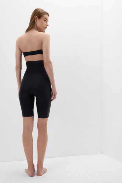 Pantal&oacute;n Corto Modelador en Microfibra Sin Costuras