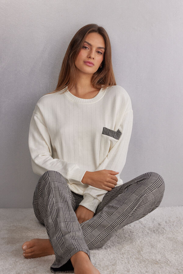 Royal Elegance Long-Sleeved Ribbed Top
