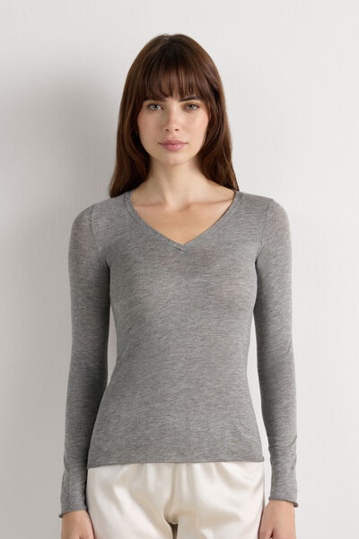 Ultralight Modal with Cashmere V-Neck Top