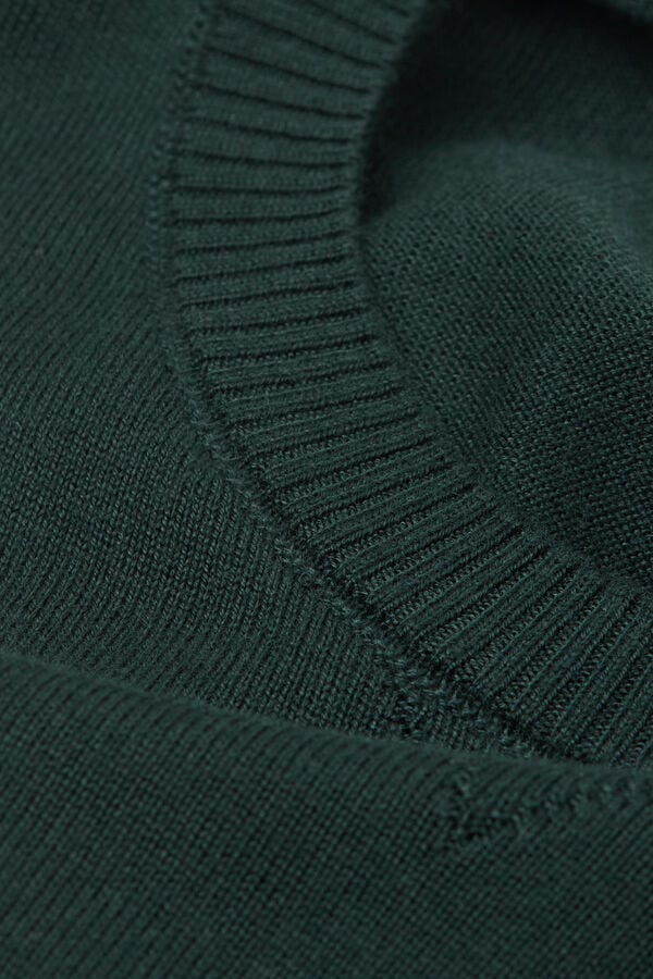 Long-Sleeved Round-Neck Jersey Top