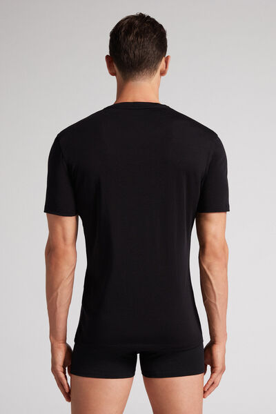 Short-Sleeve T-Shirt in Stretch Merino Wool