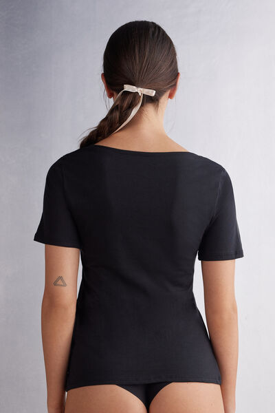 Short-Sleeved Ultrafresh Cotton Top with Scoop Neck