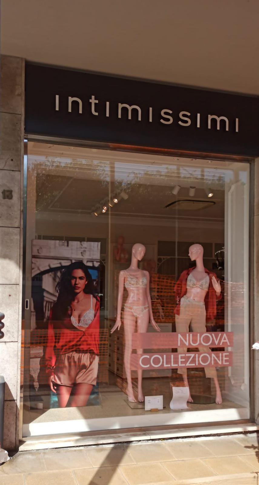 Intimissimi MESSINA P.ZZA CAIROLI ANG. VIA