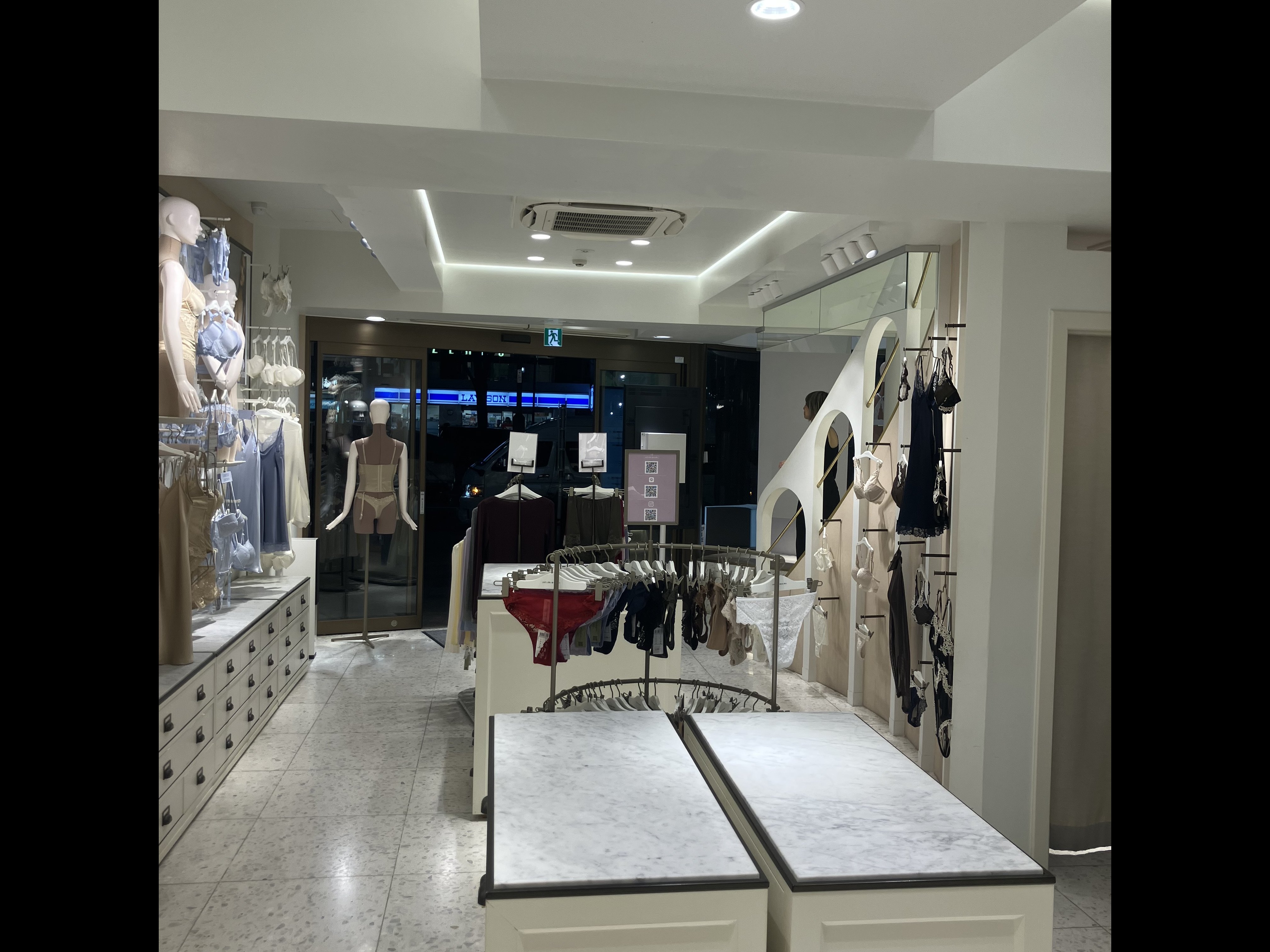 Intimissimi 表参道店