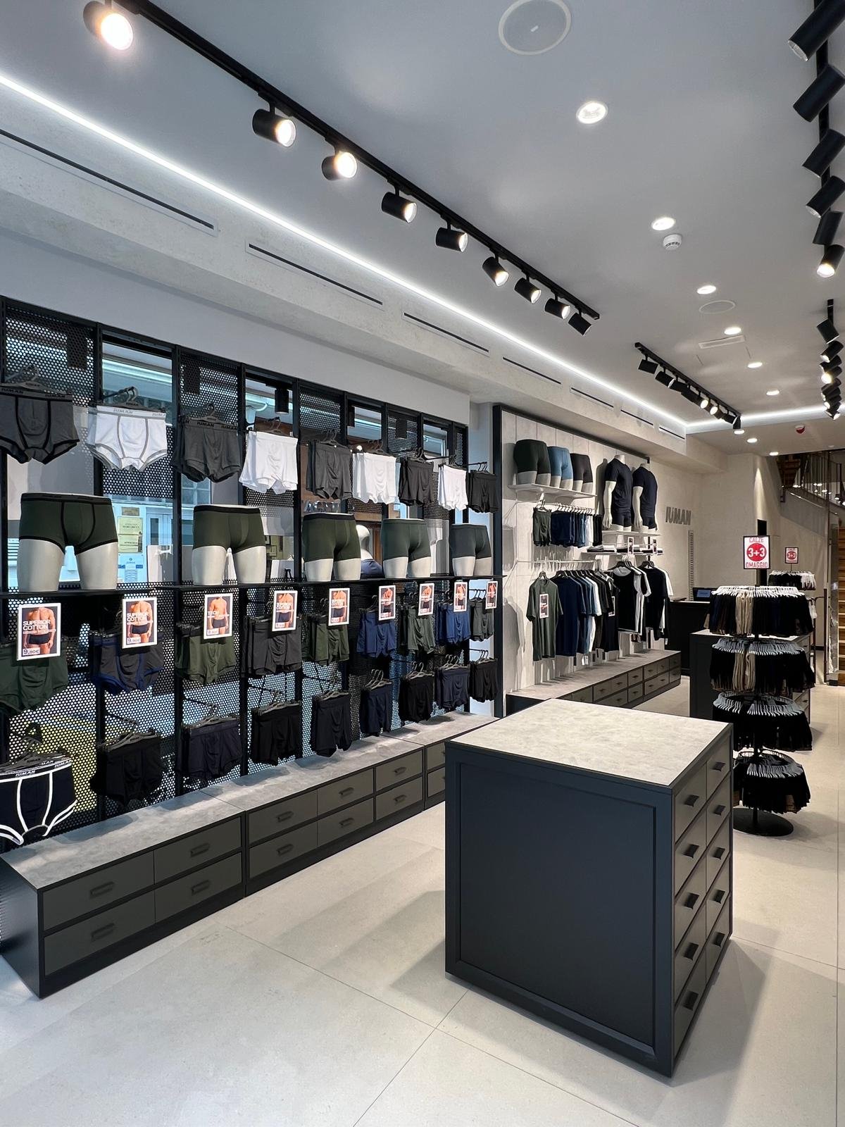 Intimissimi RAVENNA VIA CAVOUR N.32