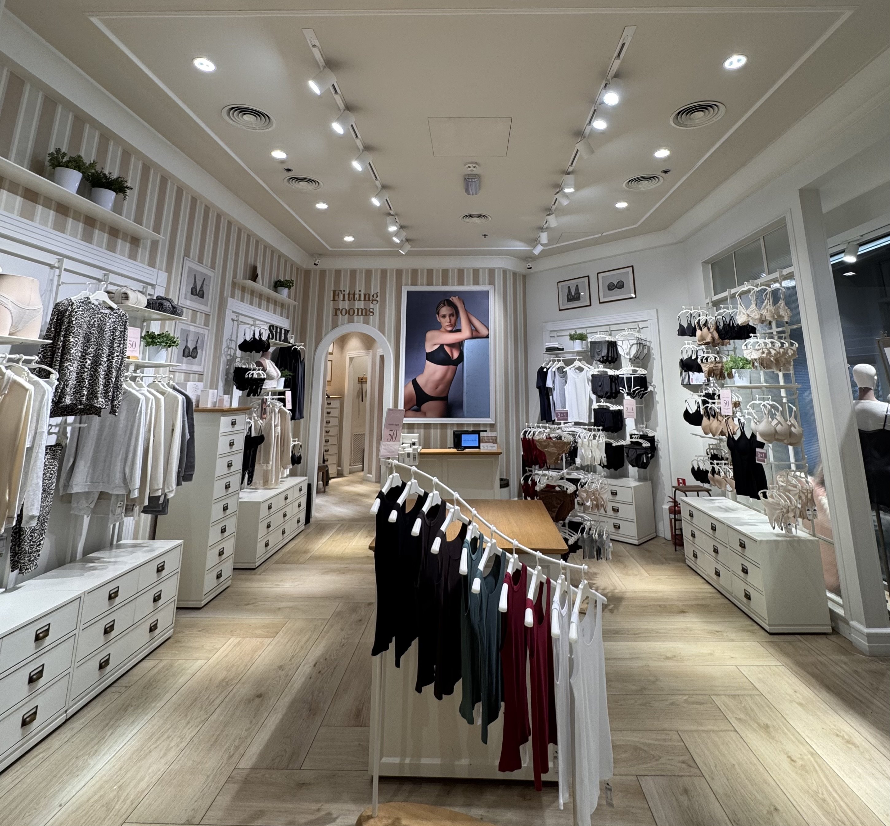 Intimissimi ТРЦ "Мост Сіті"