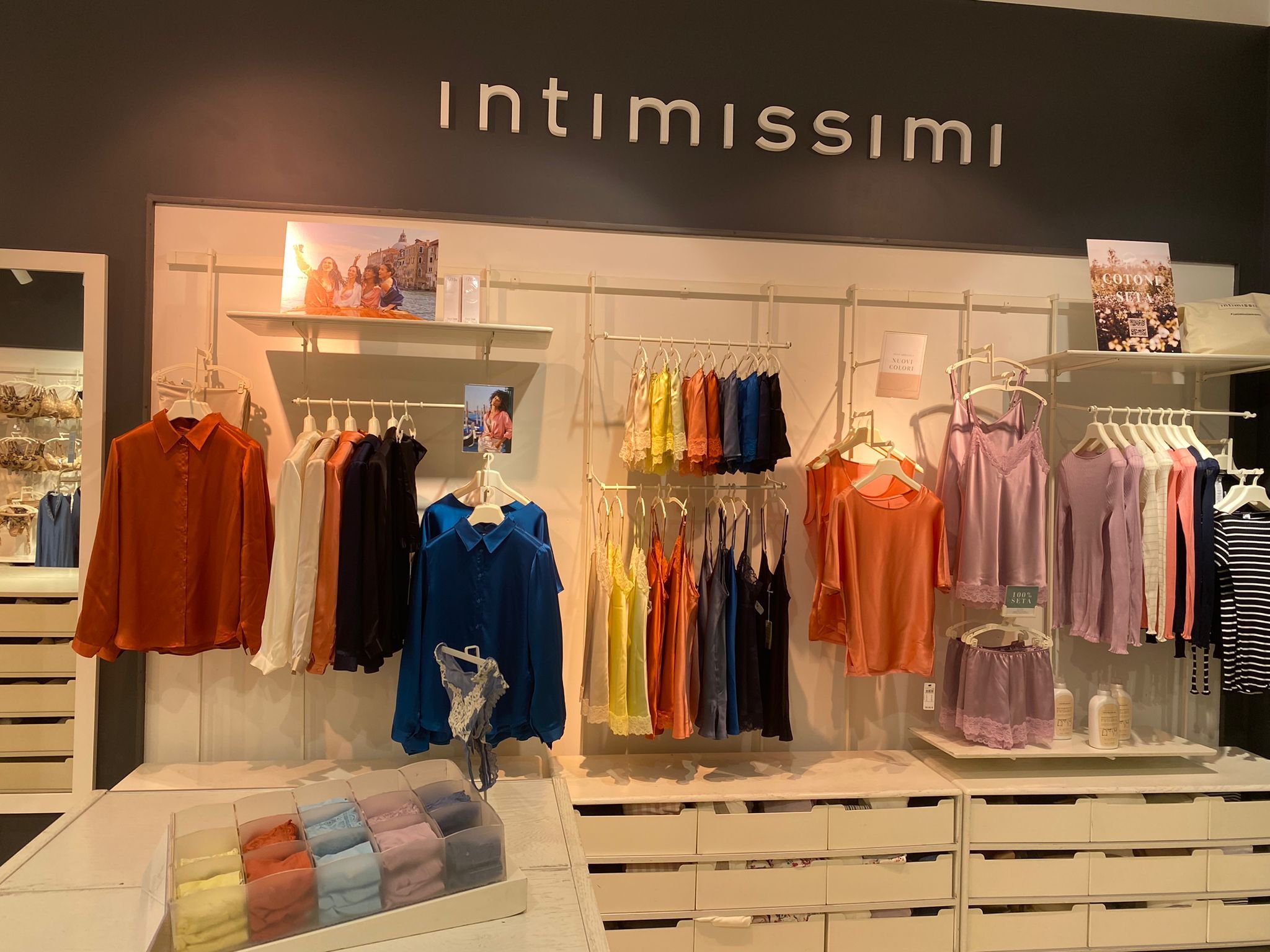 Intimissimi BRINDISI CCLE LE COLONNE