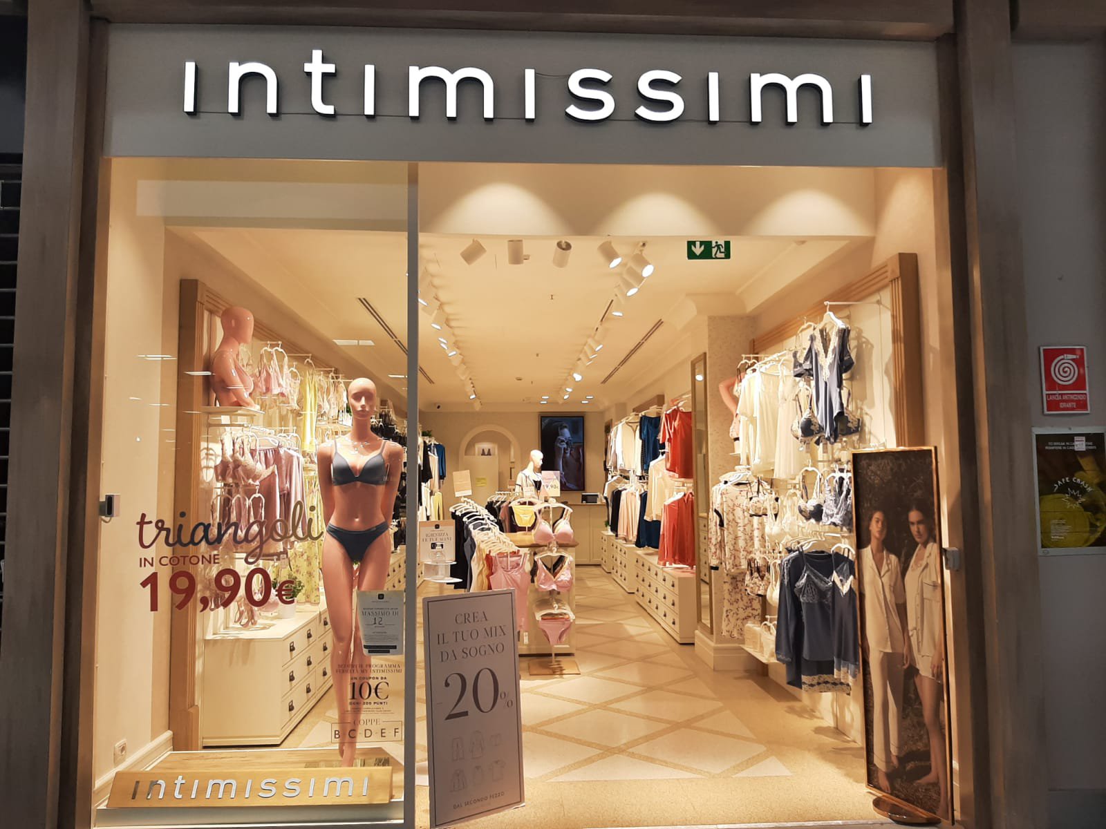 Intimissimi QUARTO CCLE QUARTO NUOVO