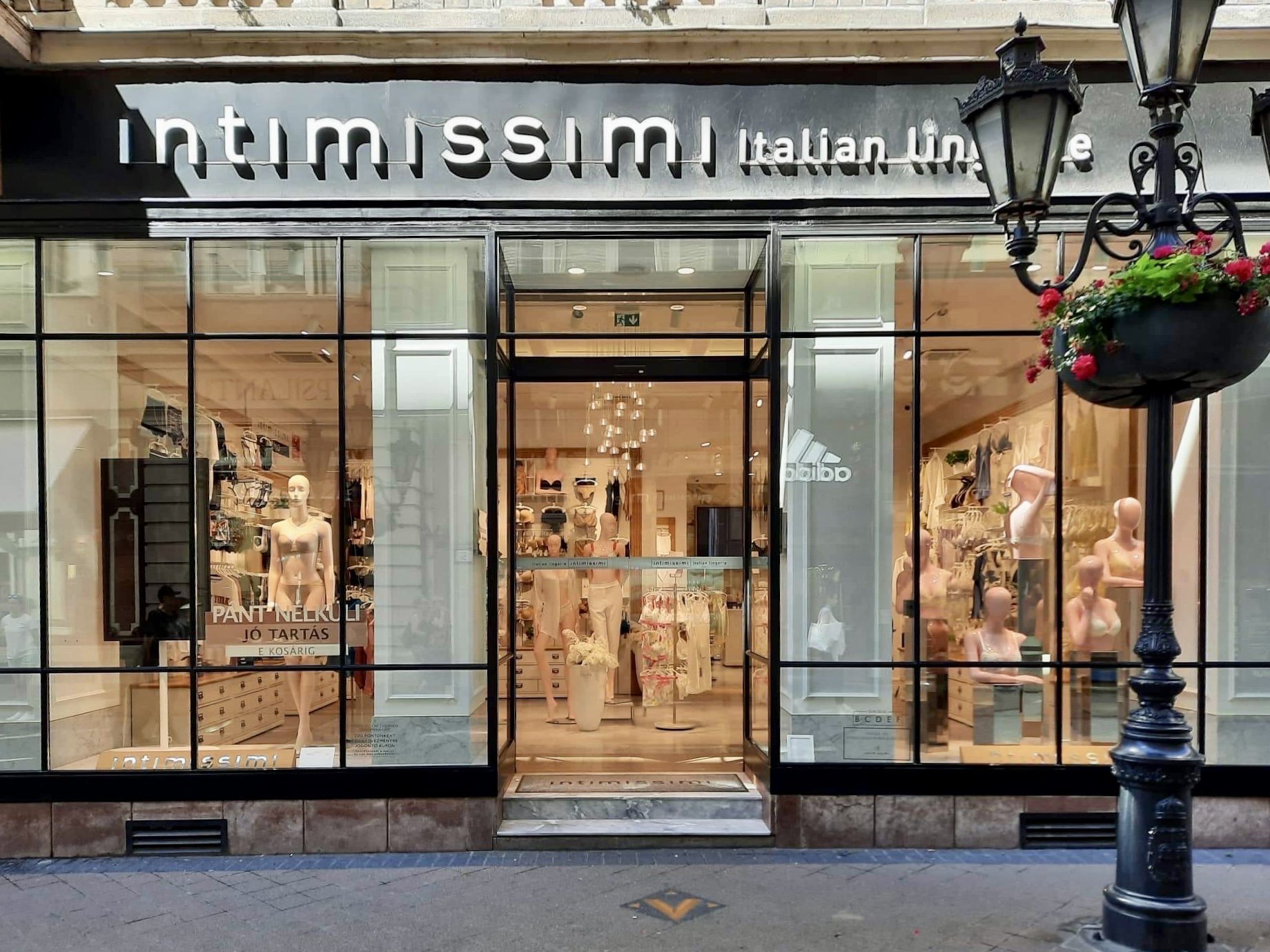 Intimissimi BUDAPEST SC VACI UTCA