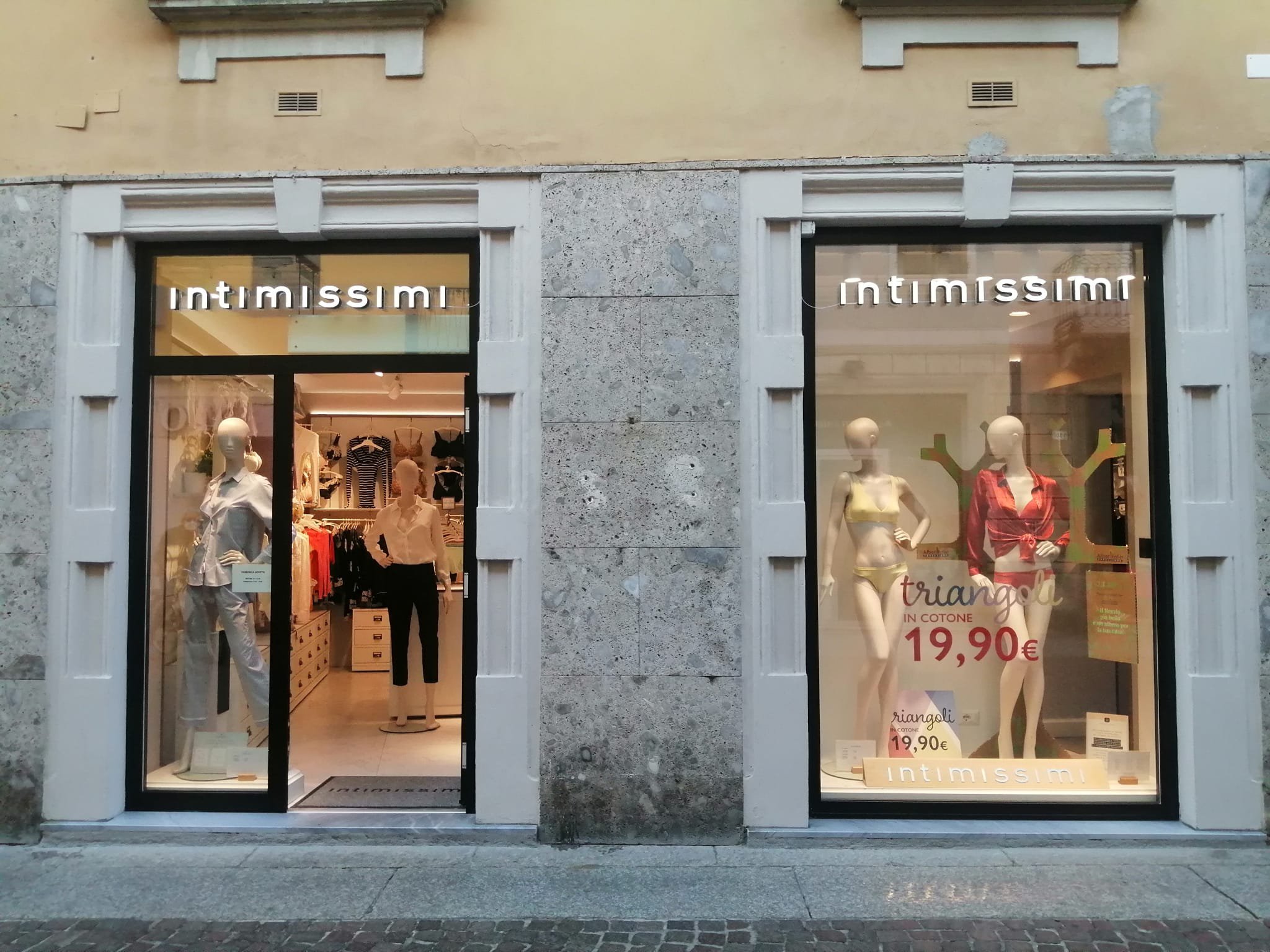 Intimissimi TREVIGLIO VIA ROMA 15