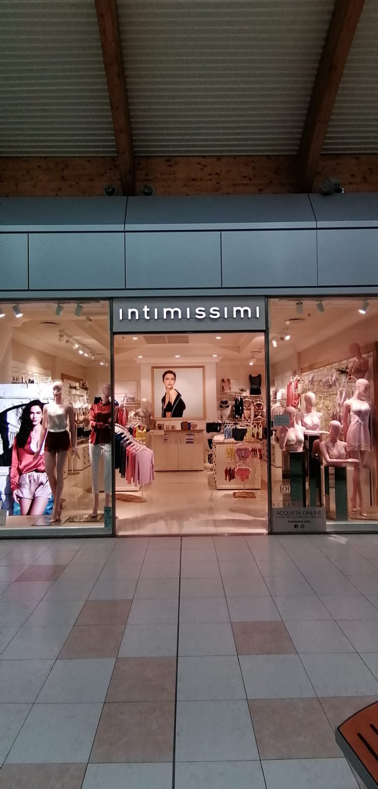 Underwear and lingerie store in Monfalcone at Via San Polo